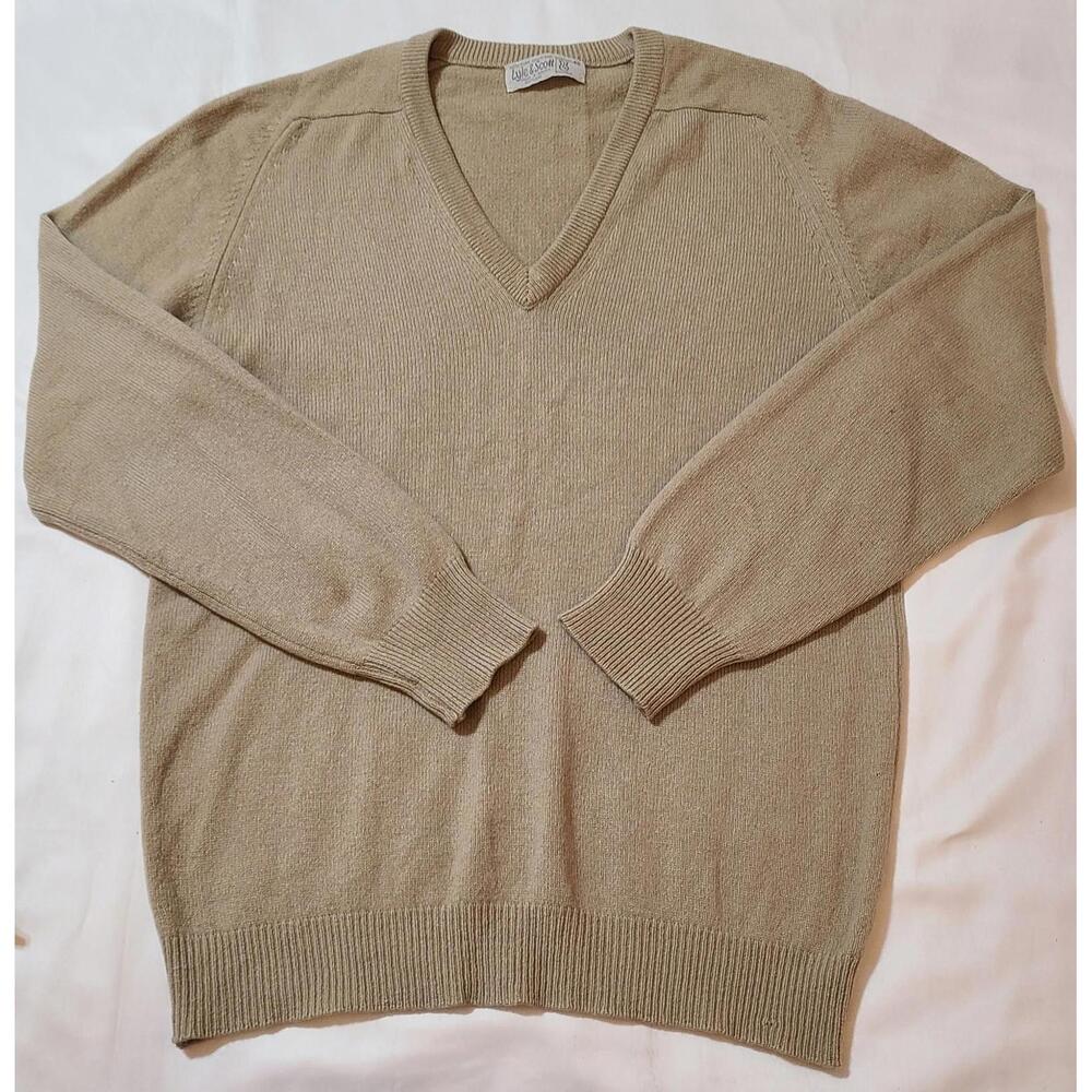 Lyle & Scott Tan V-Neck Sweater